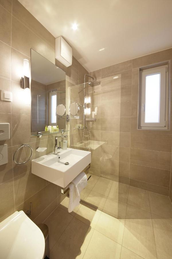 Olive Family Suites - Hotel & Resort Adria 安卡兰 外观 照片