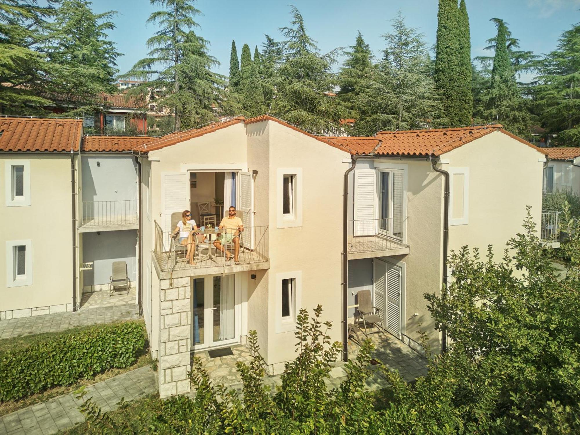 Olive Family Suites - Hotel & Resort Adria 安卡兰 外观 照片