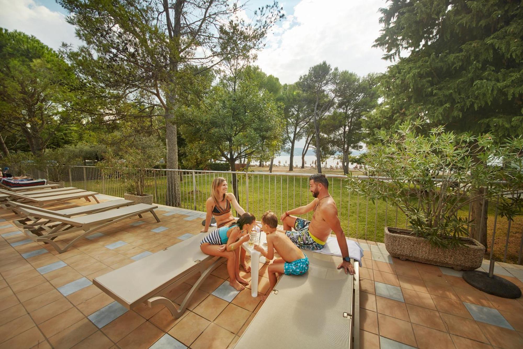 Olive Family Suites - Hotel & Resort Adria 安卡兰 外观 照片